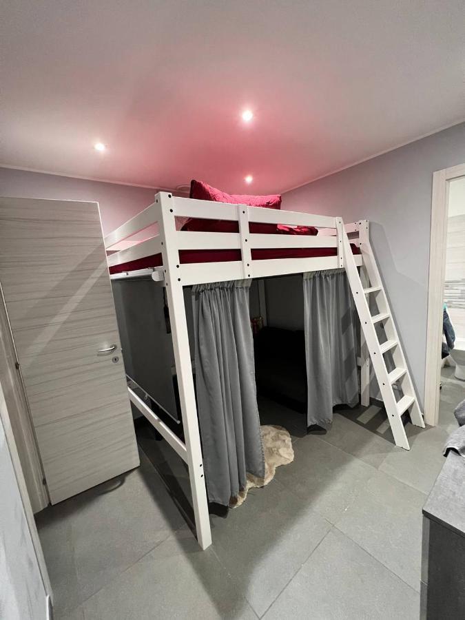 Modern Loft Center Of Turin + Jacuzzi 30M Metro Leilighet Collegno Eksteriør bilde
