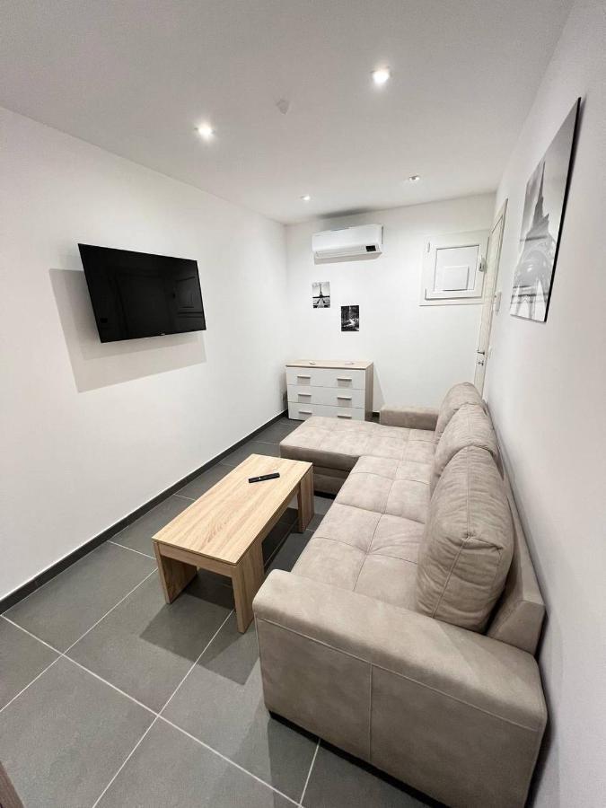 Modern Loft Center Of Turin + Jacuzzi 30M Metro Leilighet Collegno Eksteriør bilde